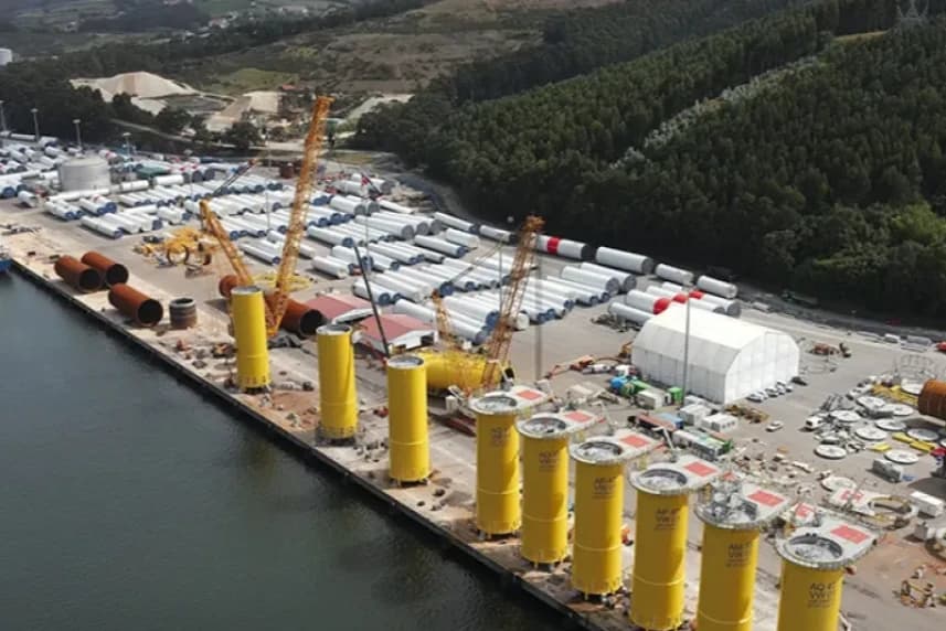 Another offshore giant chooses Szczecin Another offshore giant, the Spanish company Windar Renovables, has confirmed its plans to build a facility in Szczecin.
