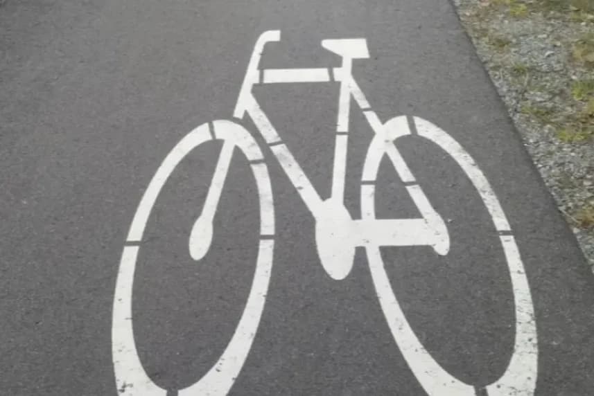 Szczecin: Przetarg na budowę ścieżki rowerowej Inwestycja, oprócz budowy samej ścieżki obejmie przebudowę ciągów pieszych i sygnalizacji świetlnej