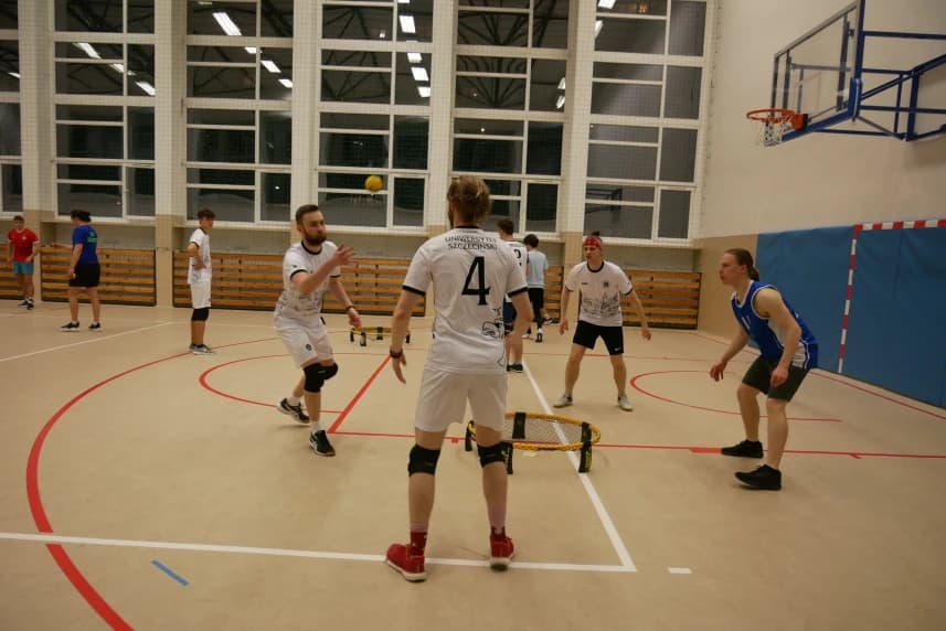 II Akademickie Mistrzostwa Województwa Zachodniopomorskiego 2024  w Roundnet Dołącz do reprezentacji swojej uczelni lub wesprzyj ją jako kibic