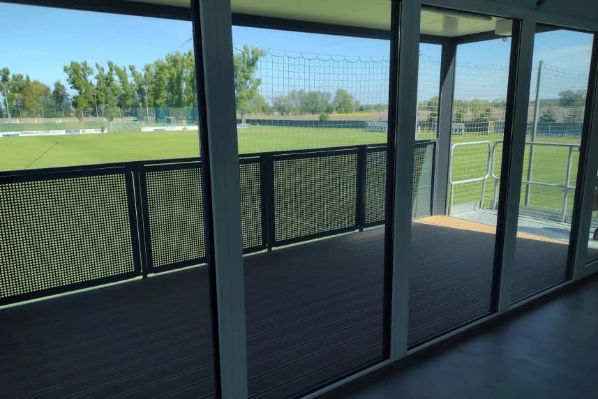 Dzieje się! Stadion na Skolwinie przechodzi metamorfozę Stadion na Skolwinie przechodzi metamorfozę