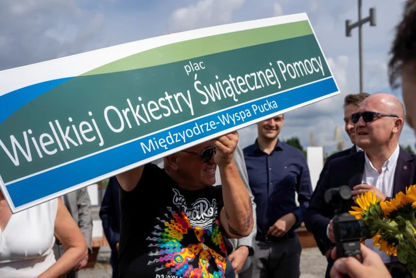 Jerzy Owsiak na placu WOŚP Jerzy Owsiak na placu WOŚP