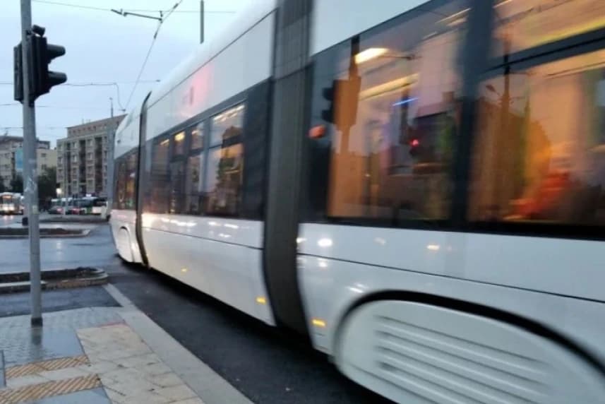 Wszystkich Świętych 2024 w Szczecinie. Zmiany w komunikacji miejskiej i czasowa organizacja ruchu Wszystkich Świętych 2024 w Szczecinie. Zmiany w komunikacji miejskiej i czasowa organizacja ruchu.