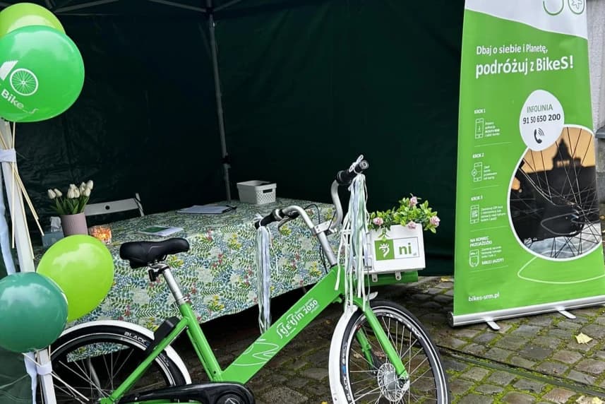 Światowy Dzień Seniora.  BikeS rozdaje darmowe abonamenty BikeS dla seniorów