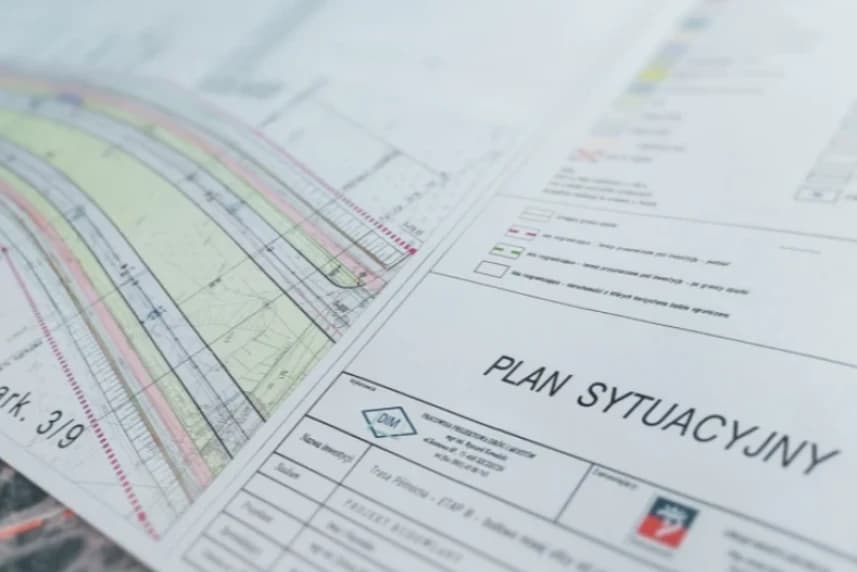 Ulica Andersena  idzie do przebudowy. Ruszył przetarg Przebudowa ulicy Północnej i ulicy Andersena jest trzecią częścią projektu inwestycyjnego „Modernizacja układu drogowego dzielnicy Północ w Szczecinie - dostosowanie do nowych uwarunkowań społeczno-gospodarczych”.