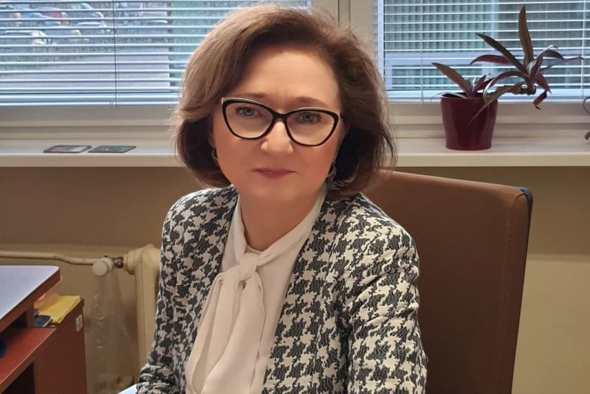 Od kalki do ewidencji elektronicznej, czyli jak ZWiK ewoluował przed 40 lat. Wspomnienia Pani Joanny Odchodząca na emeryturę Joanna Rymarczuk, kierownik Wydziału Technicznego.