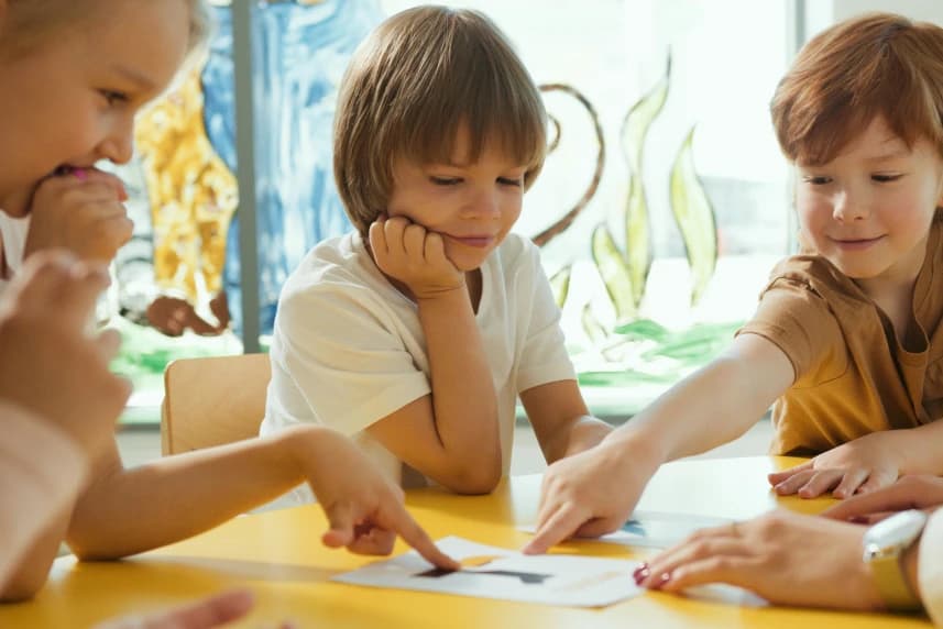 Ostatnie dni naboru do klas I szkół podstawowych To ostatni dzwonek by zapisać dziecko do I klasy szkoły podstawowej! Czas na złożenie dokumentów upływa już w najbliższy piątek.