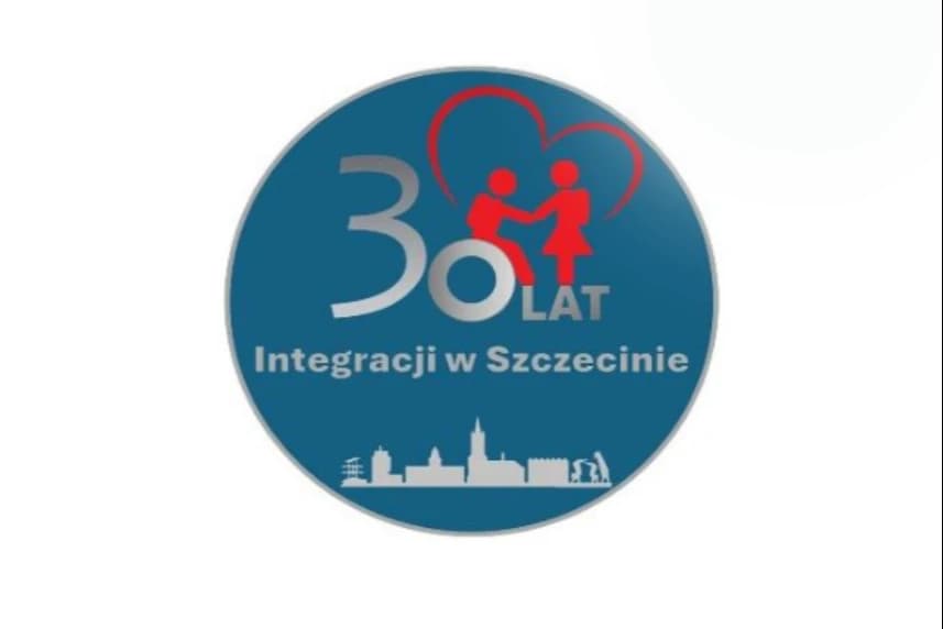 30 lat integracji w Szczecinie Równo 30 lat temu w Szczecinie powstała pierwsza klasa integracyjna. Niebawem placówki oświatowe, w których obecnie funkcjonują tego typu odziały będą świętować tę okrągłą rocznicę.