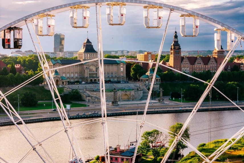 Szczecińskie top turystyczne, czyli Szczecin w pigułce po angielsku Wheel of Szczecin