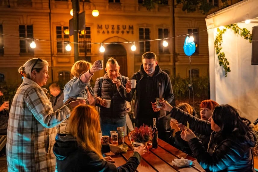 Oktoberfest Szczecin 2025.  Coroczne święto piwa powraca do Szczecina Oktoberfest Szczecin 2025