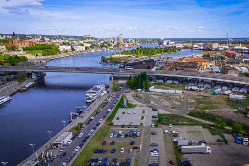 Eine neue Bühne an der Oder: Der Wettbewerb für den Entwurf des Zeitgenössischen Theaters in Stettin beginnt Eine neue Bühne an der Oder: Der Wettbewerb für den Entwurf des Zeitgenössischen Theaters in Stettin beginnt