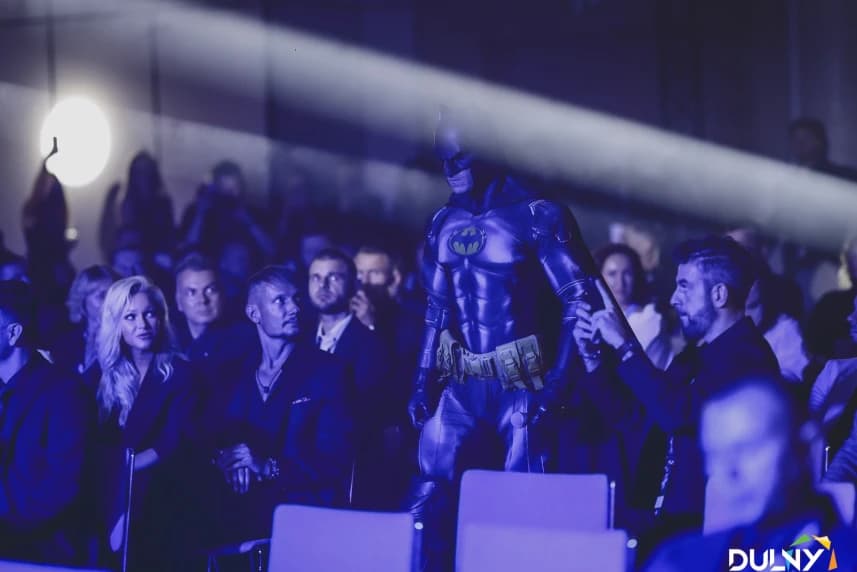 Biznes z wartościami i sercem. Konferencja charytatywna na rzecz Ligi Superbohaterów Gentlemen’s Business Group, stowarzyszenie szczecińskich przedsiębiorców, zaprasza na wyjątkową konferencję, w której biznes spotyka się z misją niesienia dobra.
