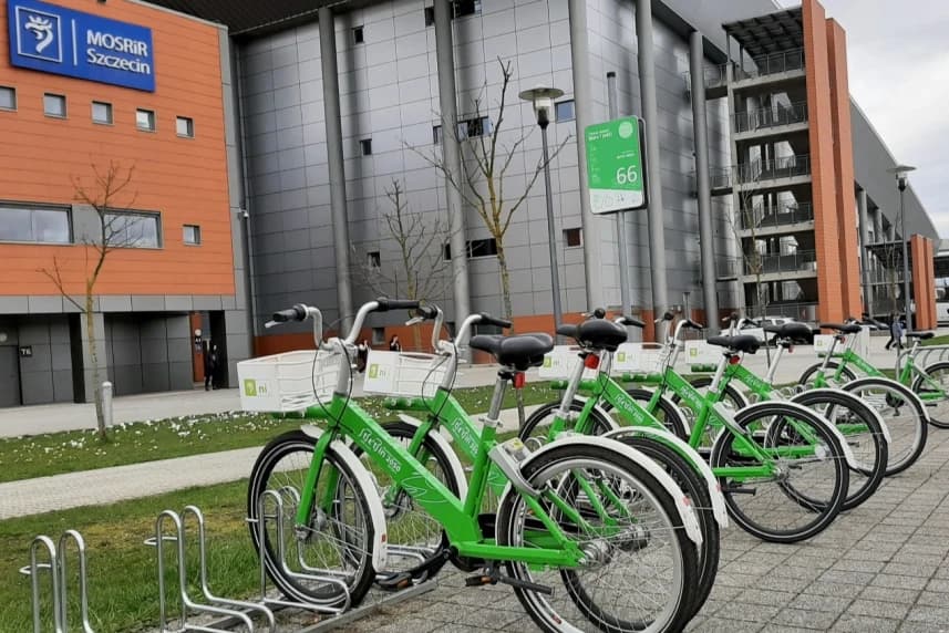 Ważna obniżka w cenniku BikeS Parking rowerowy bikes pod halą Netto Arena.