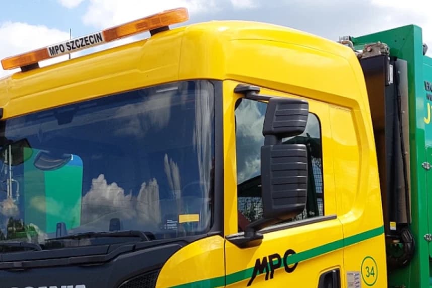 Pierwszy wyjazd sprzętu zimowego podczas Akcji Zima 2025/2026 Pierwszy wyjazd sprzętu zimowego podczas Akcji Zima 2025/2026