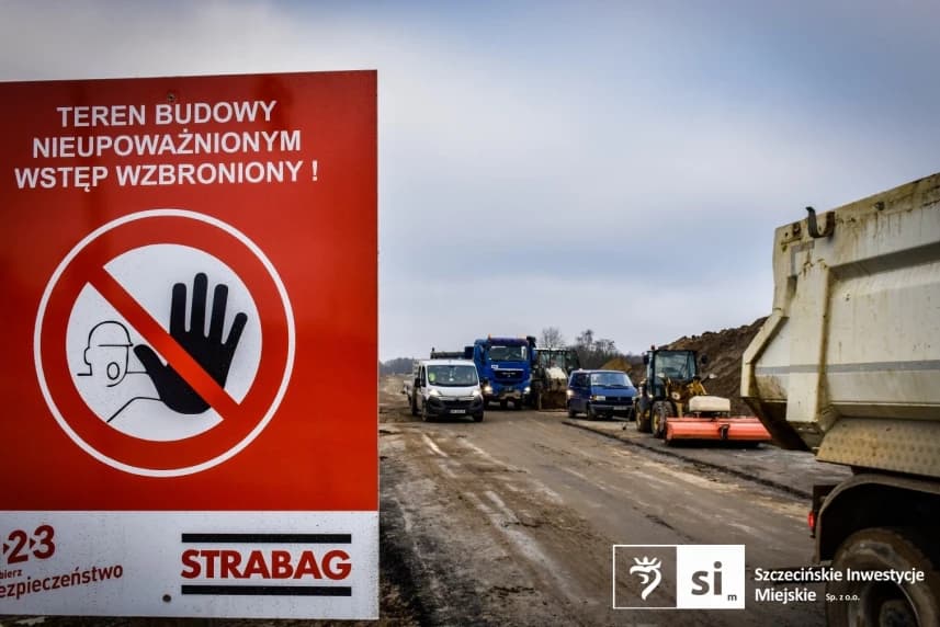 Apel do mieszkańców. Plac budowy nie jest miejscem rekreacji! Znak Zakaz wstępu na teren budowy