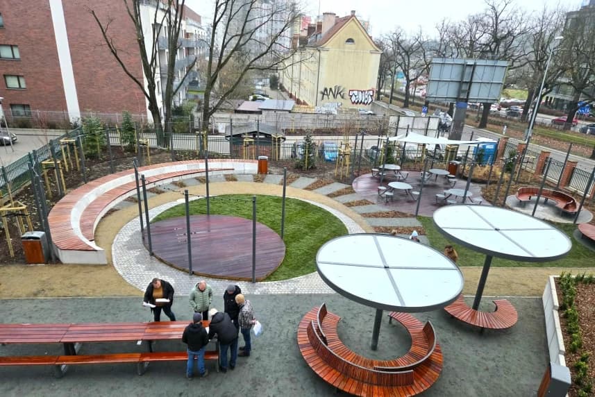 Piastów Chill Garden. Ogród relaksu gotowy Piastów Chill Garden. Ogród relaksu