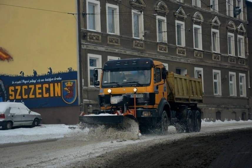 Prognozowane opady śniegu. Sprzęt ZDiTM w gotowości Prognozowane opady śniegu. Sprzęt ZDiTM w gotowości
