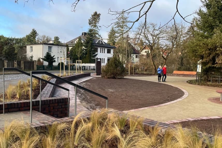 Głębokie. Zielony skwer w nowej odsłonie Głębokie. Zielony skwer w nowej odsłonie