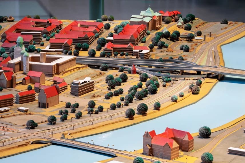 Wystawa "Retrowersje. Nowe, całkiem stare szczecińskie Podzamcze" w TRAFO Makieta szczecińskiego Podzamcza.