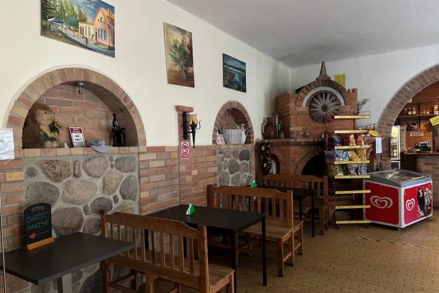 NiOL sprzedaje ośrodek wypoczynkowy nad jeziorem Krzemień Ośrodek wypoczynkowy nad jeziorem Krzemień.