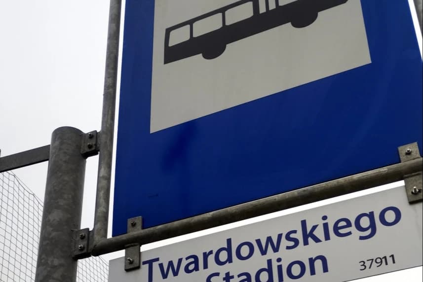 Pogoń Szczecin – Korona Kielce. Dodatkowe autobusy dla kibiców Przystanek autobusowy "Twardowskiego Stadion"