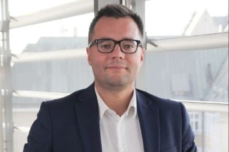 Nowy prezes spółki Nieruchomości i Opłaty Lokalne Maciej Łabuń