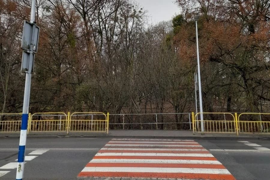 Przejścia dla pieszych przy ul. 26 Kwietnia i ul. Witkiewicza będą oświetlone Przejście dla pieszych.