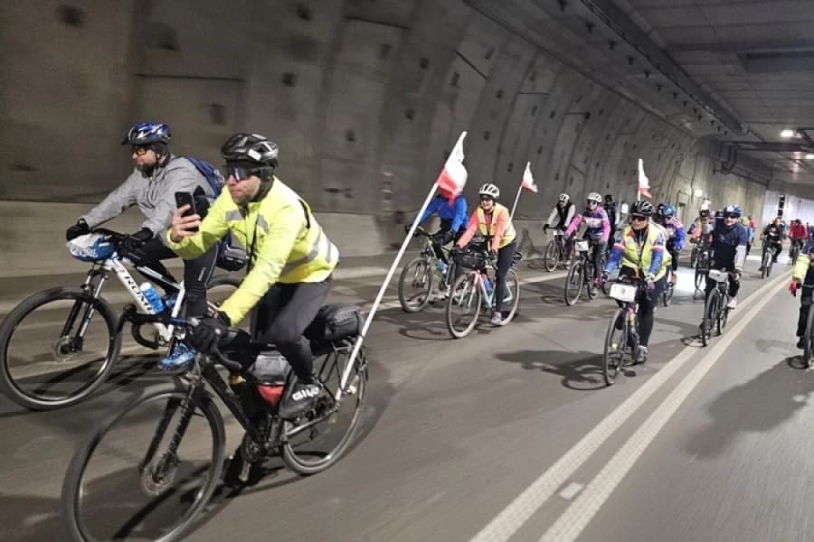 Blisko 500 rowerzystów objechało Zalew Szczeciński Blisko 500 rowerzystów objechało Zalew Szczeciński