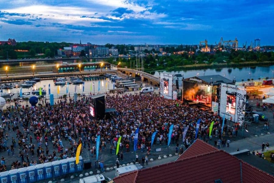 Juwenalia 20026 w Szczecinie. Będą zmiany w komunikacji miejskiej Juwenalia w Szczecinie - grafika ilustracyjna