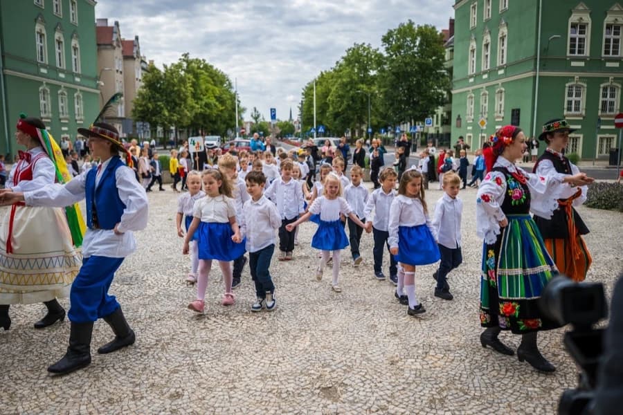 „Pierwszy dzienniczek ucznia”, czyli pożegnanie z przedszkolami „Pierwszy dzienniczek ucznia”, czyli pożegnanie z przedszkolami