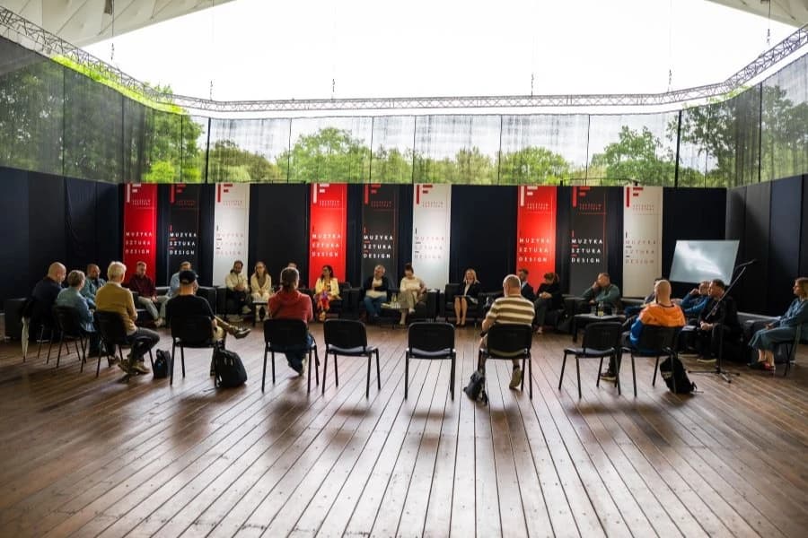 Szczecin Festival. Jedno miasto, wiele festiwali, niezliczone emocje W pięknej scenerii Teatru Letniego im. Heleny Majdaniec spotkali się twórcy najważniejszych wydarzeń kulturalnych w Szczecinie.
