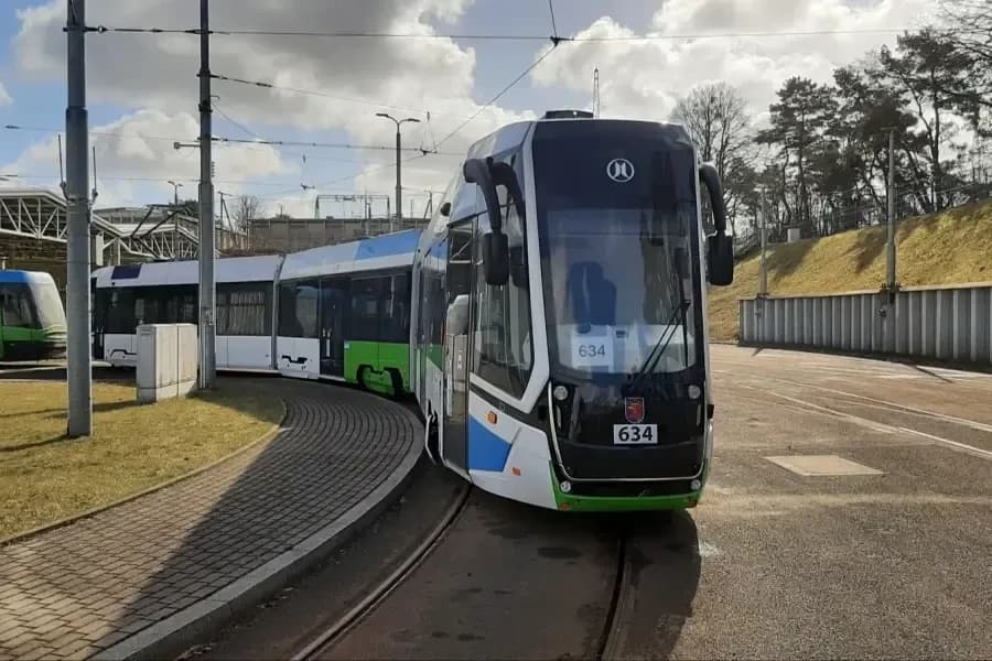 Jak prowadzić trudne rozmowy? Tramwaje Szczecińskie szkolą pracowników Biały tramwaj