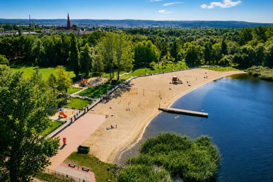 Kąpieliska w Szczecinie. Cennik i godziny otwarcia plaża w szczecinie