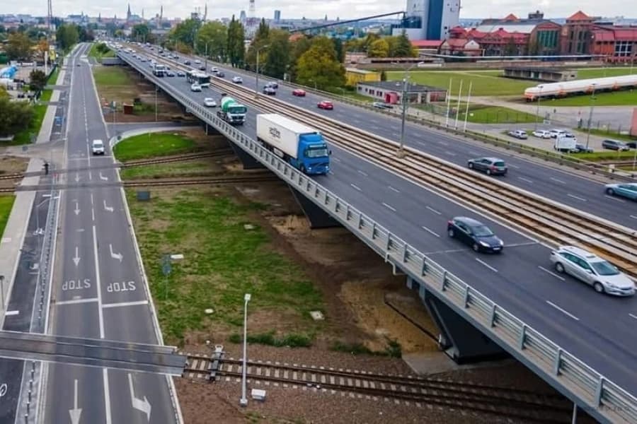 Przebudowa torowiska na Estakadzie Pomorskiej rusza w przyszłym tygodniu Estakada Pomorska w Szczecinie