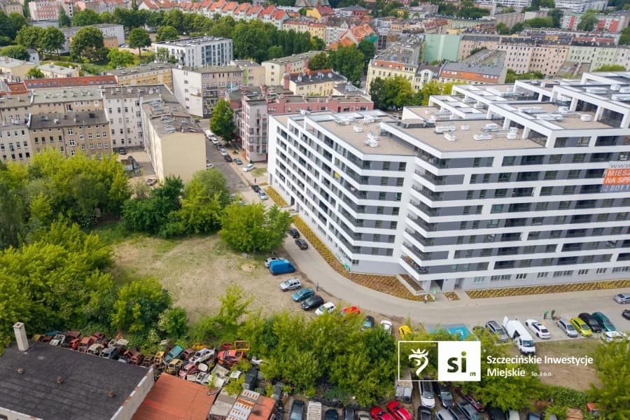 Przebudowa ulicy Emilii Plater. Będzie nowy parking i nowe drzewa Emilii Plater