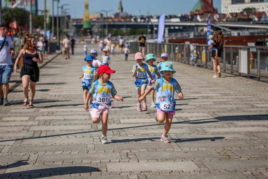 Bulwarove Szczecin 2026. Program atrakcji na weekend 25–26 lipca Biegnące dzieci.