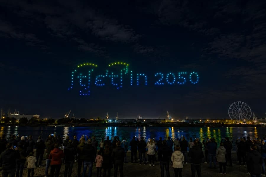 Uczniowie stworzyli projekty, które zobaczy całe miasto. Wyjątkowy pokaz podczas Żagli 2026 grafika ilustracyjna