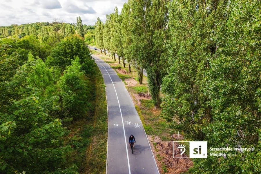 Szczecin ma nową trasę pieszo-rowerową. Prace przy Obotryckiej i Bogumińskiej na finiszu Piesi i rowerzyści mogą korzystać z nowej infrastruktury wzdłuż ulic Obotryckiej i Bogumińskiej w Szczecinie.