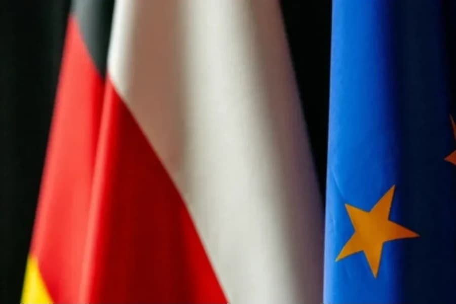 Dni Współpracy Polsko-Niemieckiej 2026 w Szczecinie. Program i wydarzenia 7–8 października Flagi Niemiec, Polski i Unii Europejskiej.