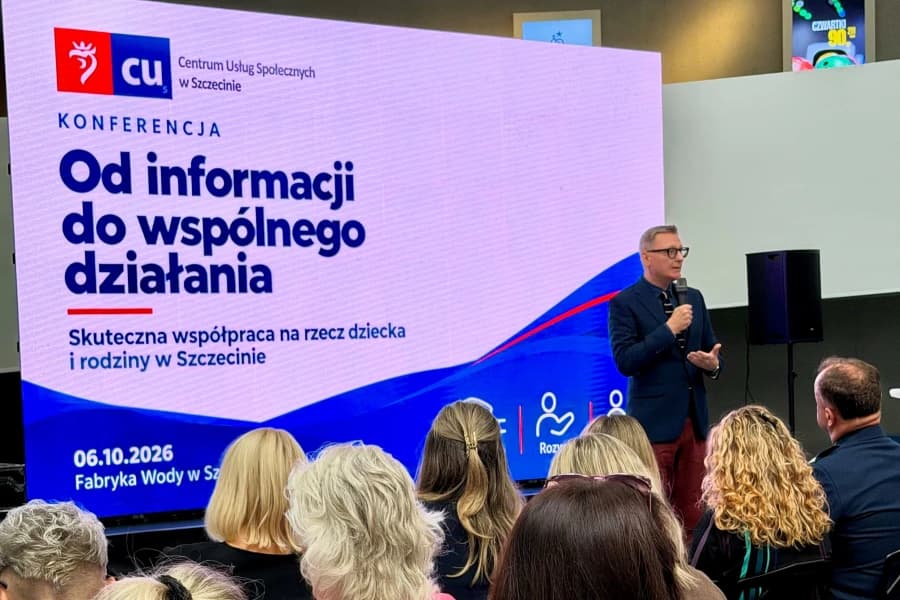 Z myślą o najmłodszych. Za nami ważna konferencja dla dzieci i rodzin w Szczecinie Konferencja pod hasłem „Od informacji do wspólnego działania – skuteczna współpraca na rzecz dziecka i rodziny w Szczecinie” odbyła się w przestrzeniach Edukatorium Fabryki Wody.