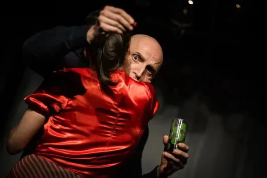 Przyszedł mężczyzna do kobiety Przyszedł mężczyzna do kobiety