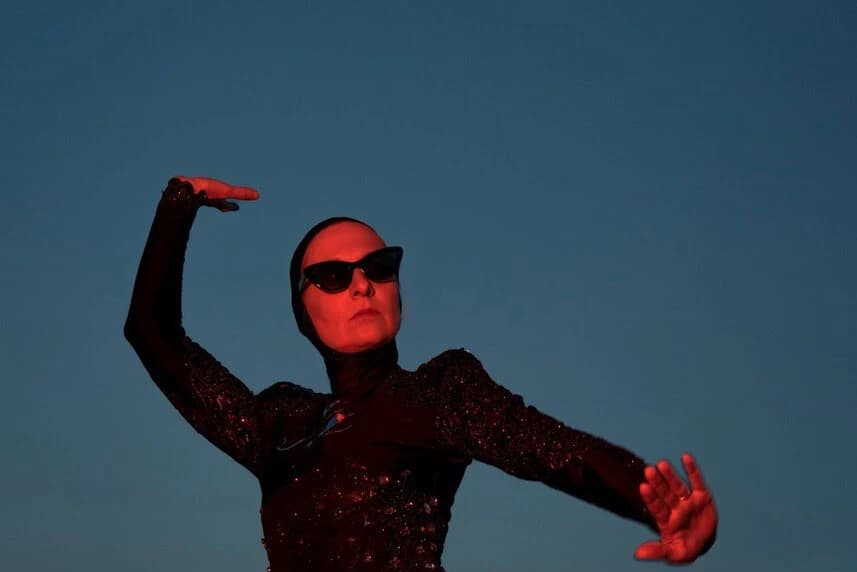 Kobieta która zajęła się ogniem