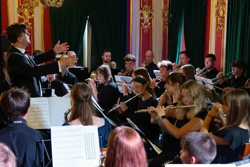 Szczecin Thirteen – brass band of the Community Centre 13 Muses Szczecin Thirteen – brass band of the Community Centre 13 Muses