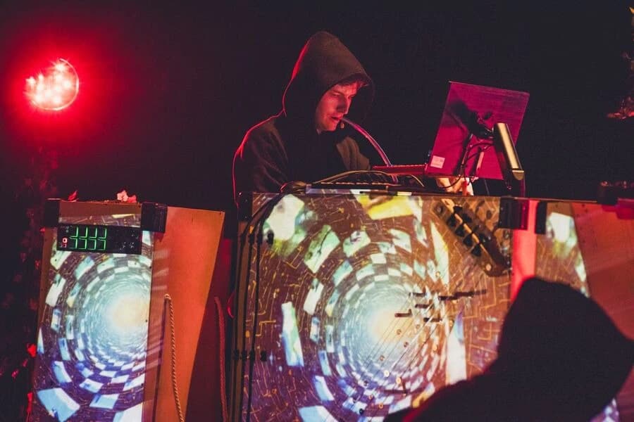 Asystent | Młodzi na Kontrapunkcie